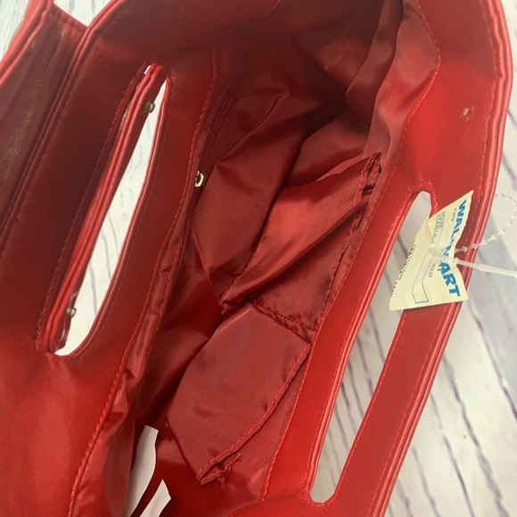 George Red PVC Clutch - Picture 3 of 4